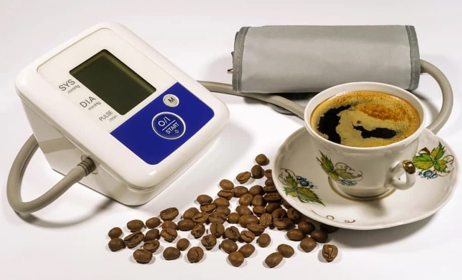 آیا قهوه فشار خون را پایین میاورد | آیا کاپوچینو فشار را بالا میبرد