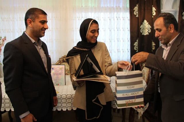 فرماندار فرماندار دختران نخبه در هوش مصنوعی
