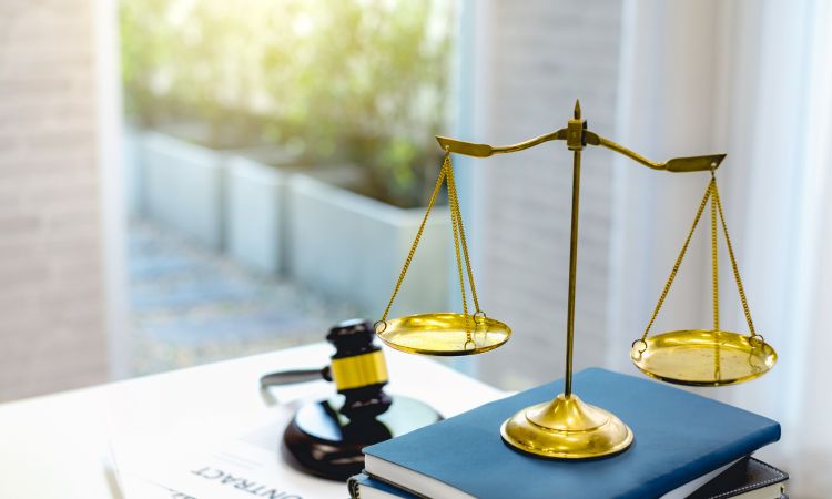 تفاوت‌های بنیادین حقوق خصوصی و حقوق عمومی