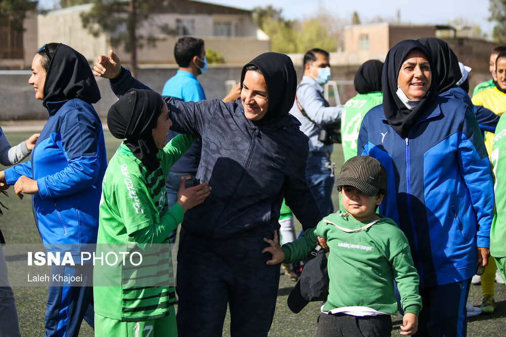 ادامه برخورد سلیقه‌ای با خبرنگاران و عکاسان مرد در فوتبال زنان