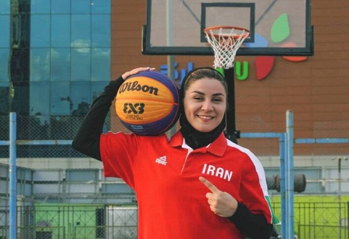 ستاره بسکتبال زنان: مسئولان آذربایجان‌شرقی اسپانسر پیدا کنند