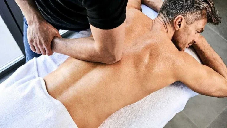 تفاوت ماساژ تایلندی با سوئدی